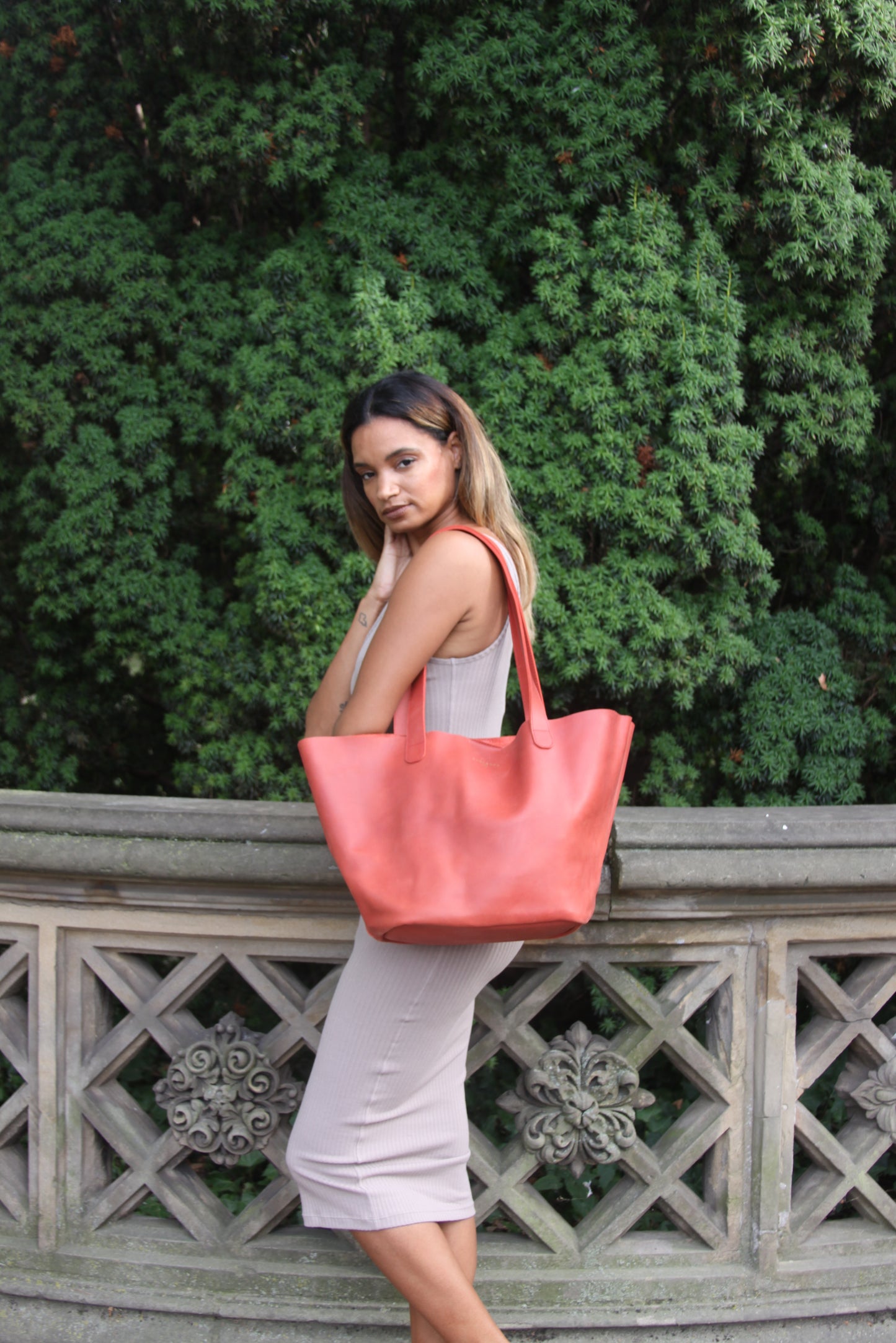 Le Rouge - Red Leather Tote